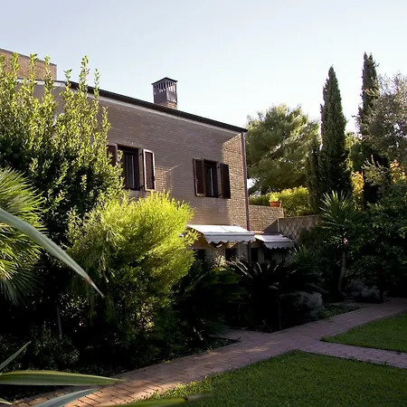 Costamartino Aparthotel
